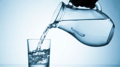 Edible water bottle causes a splash