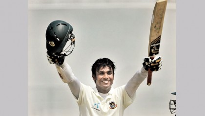 Zunaid century keeps 
North Zone ahead