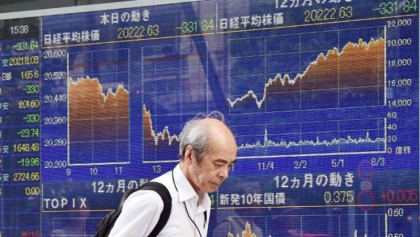 Asian shares slump as global 
markets struggle