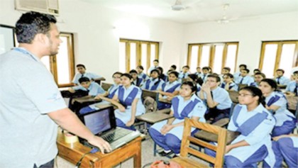  4 teachers for 600 students
in Rajbari govt girls’ school