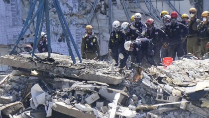 Families of the missing visit site of Florida condo collapse
