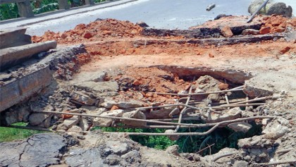 Risky bridges disrupt traffic movement
