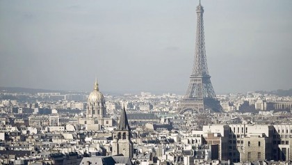 Macron government to unveil belt-tightening first budget