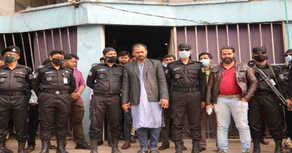 Suspended Dewanganj mayor Shahnewaz held with drugs from Dhaka hotel

