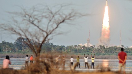 India shows off space prowess with launch of mega-rocket
