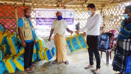 Fire victims at Rohingya camp get relief materials