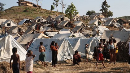 Govt uncomfortable over Rohingya refugee crisis