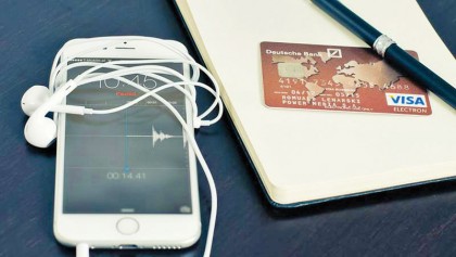 Are smartphones making us dumber? 