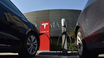 Tesla begins delivering ‘Model 3’ car for the masses