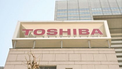 Toshiba dives on 
nuclear woes, S&P 
warns over rating
