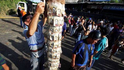 Venezuela cash crisis sparks looting, protests