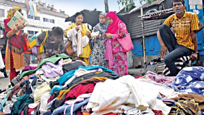 Sale of warm clothes picks up in dists