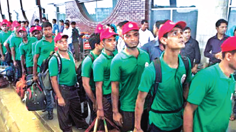 Bangladeshi migrants: Problems 
and prospects 