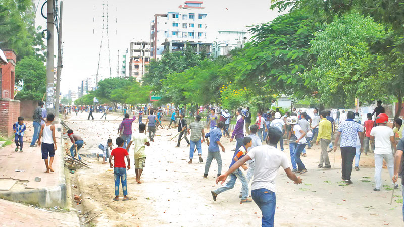 50 hurt as police, youths clash with students