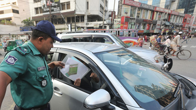 No case under new traffic 
law for first 7 days