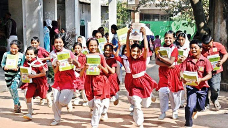 Slow progress in reclaiming 
land affects students