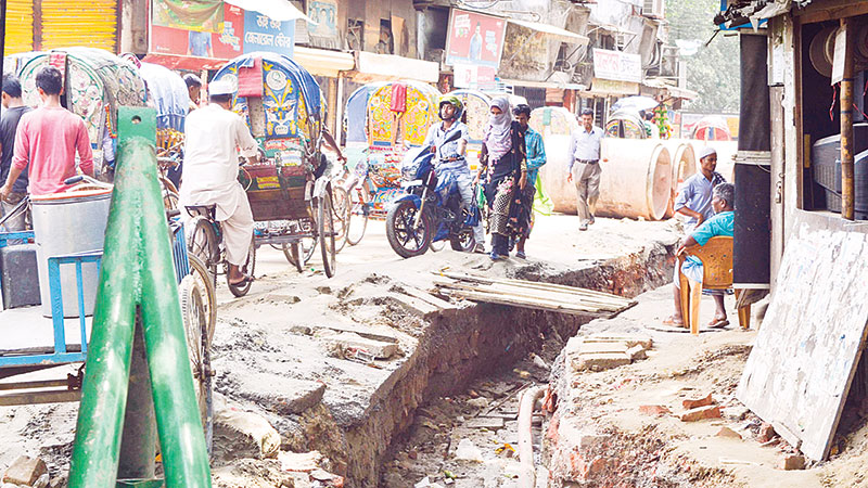 Unplanned road digging makes people suffer  