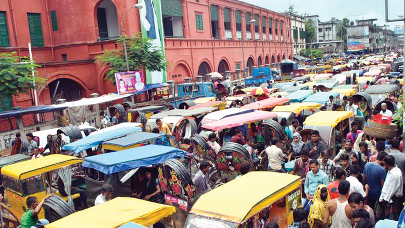 Tussle over fate of three-wheelers in Barisal 