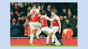 Arsenal breeze past Chelsea