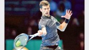 Djokovic into semis after dismissing Zverev
