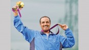 Proud Kuwaiti soldier refuses to carry Olympic flag 
