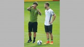 Germany blank Hungary as Schweinsteiger returns 