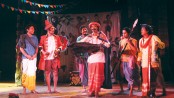 Prachyanat stages ‘Kinu Kaharer Thetar’ at Shilpakala today