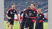 Bayern ride on Lewandowski double
