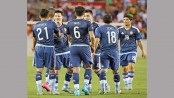 Messi, Aguero at the double in Bolivia rout 