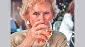 More than half of 
cancer survivors don’t abstain from alcohol
