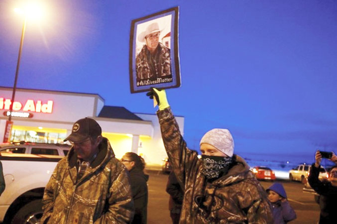 US-backed forces prepare for final push on IS-held Raqa