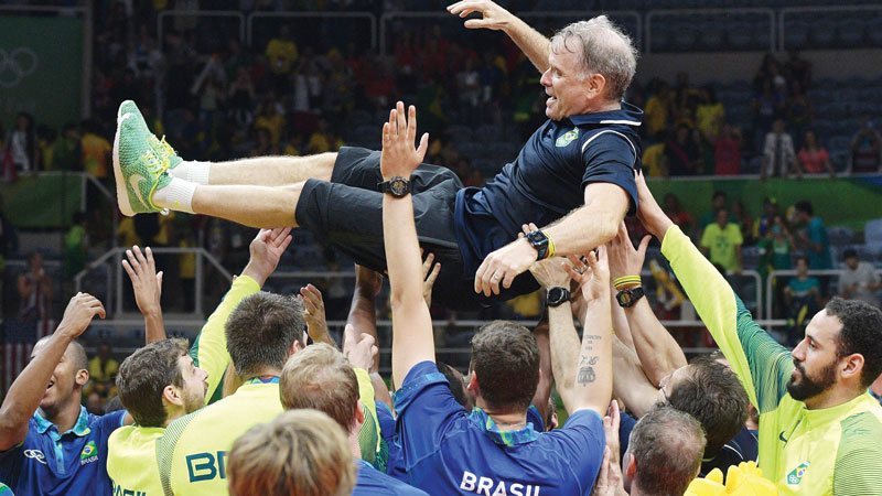 Brazil put ‘chokers’ tag to bed with volleyball gold 