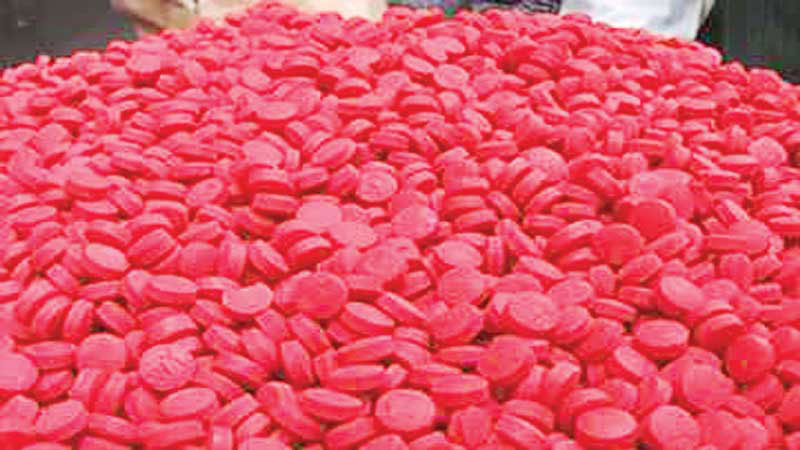 Two held with 1,200 Yaba 