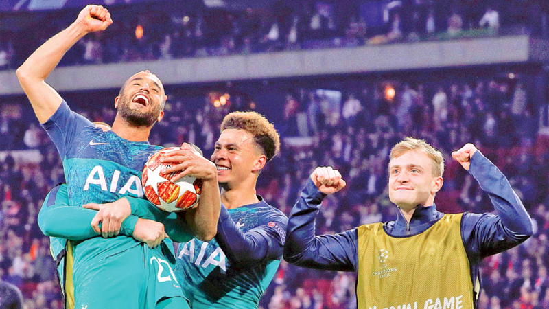 ‘Superhero’ Lucas carries Spurs to final 